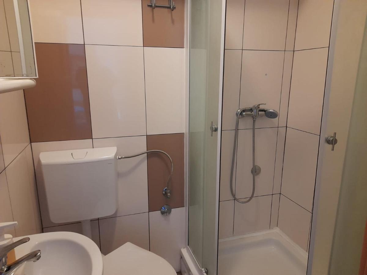 Rooms & Apartments Kaurloto Pag Town Zewnętrze zdjęcie