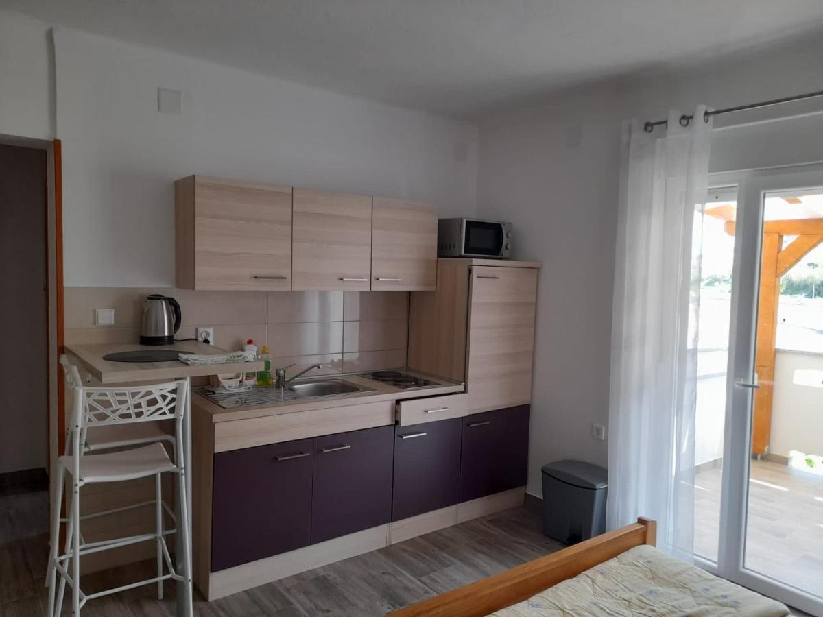 Rooms & Apartments Kaurloto Pag Town Zewnętrze zdjęcie