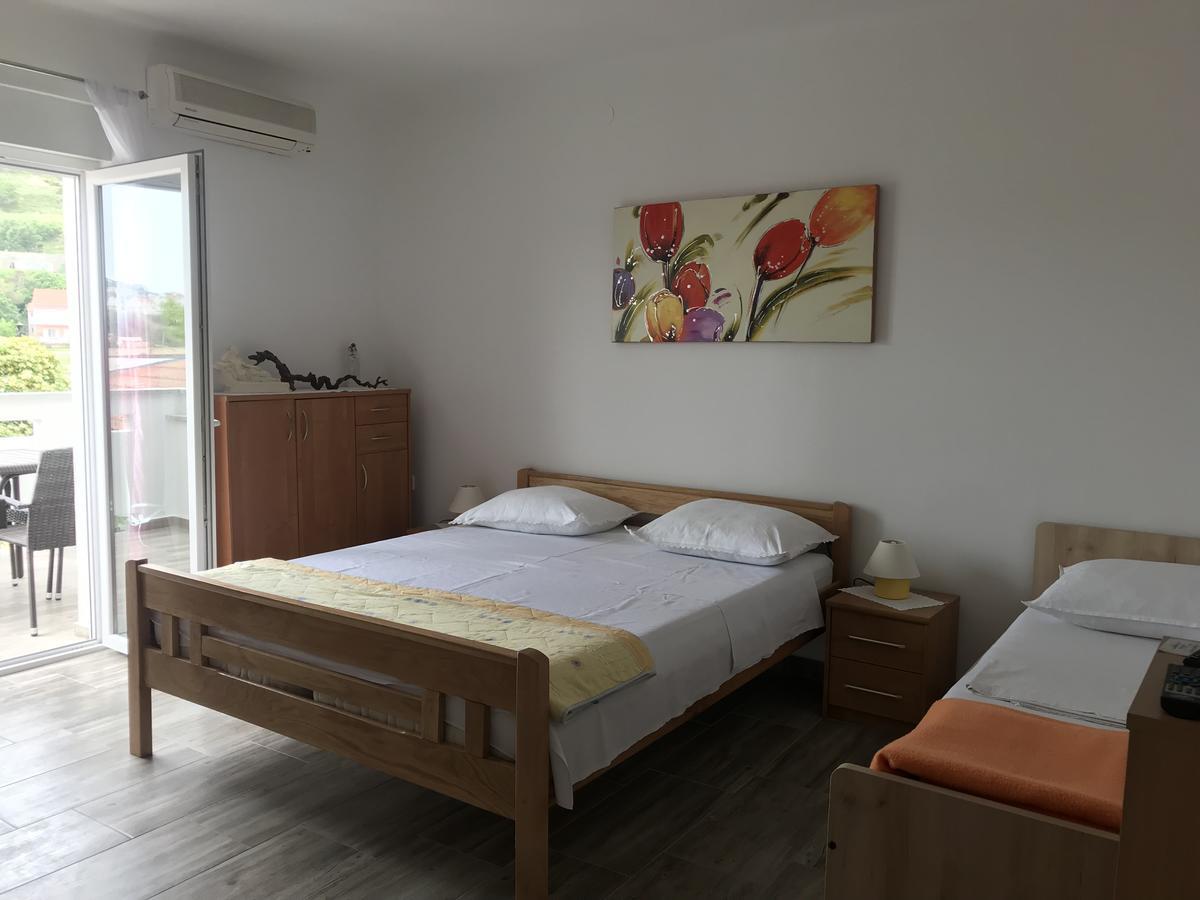 Rooms & Apartments Kaurloto Pag Town Zewnętrze zdjęcie