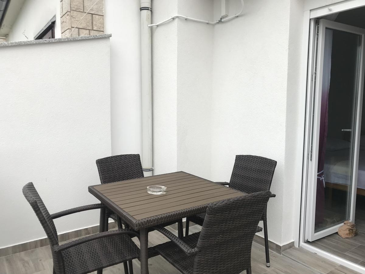 Rooms & Apartments Kaurloto Pag Town Zewnętrze zdjęcie
